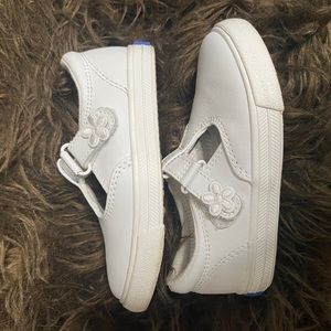 Toddler Keds. Size 8w. Color white
